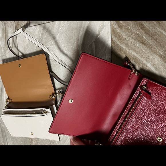 100% Authentic Coach Wallet, Crossbody Side Bags - Picture 4 of 6